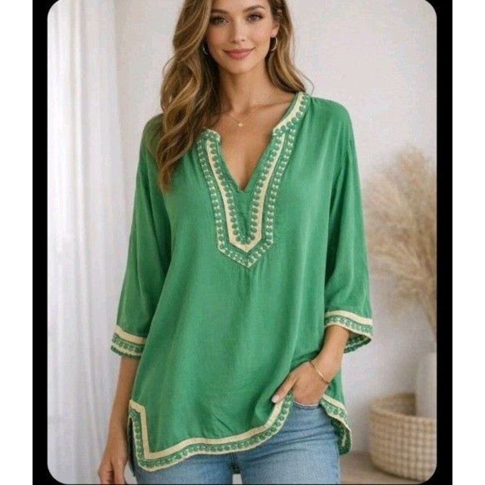 Kevia Blouse Size XL Green 3/4 Sleeve V Neck Embroidered Trim 100% Rayon